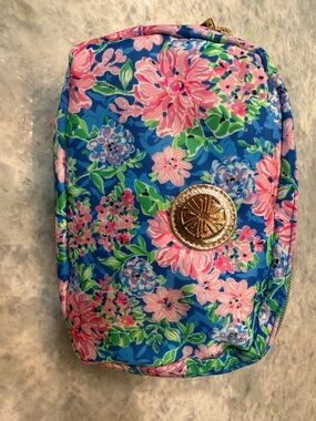 NWT- Lilly Pulitzer Floral Belt Bag / Crossbody Fanny Pack Blue Pink Gold